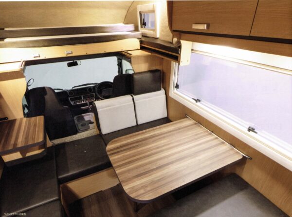 VANTECH CORDE Bunks | キャンピングカーのレンタル｜宮崎県延岡市